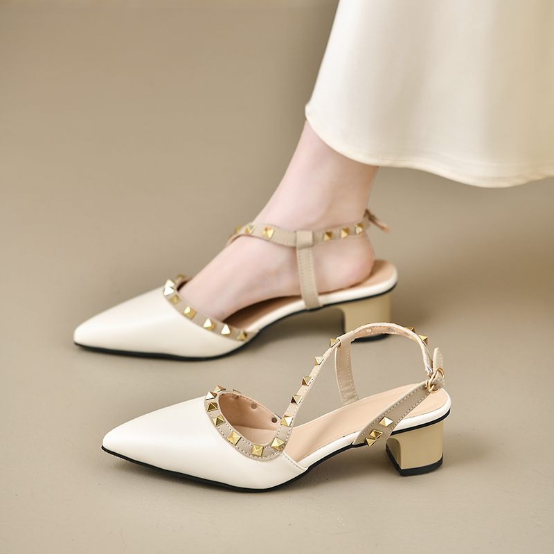 Metallic Heel Sandal - Sandalias brillantes con correa y hebilla