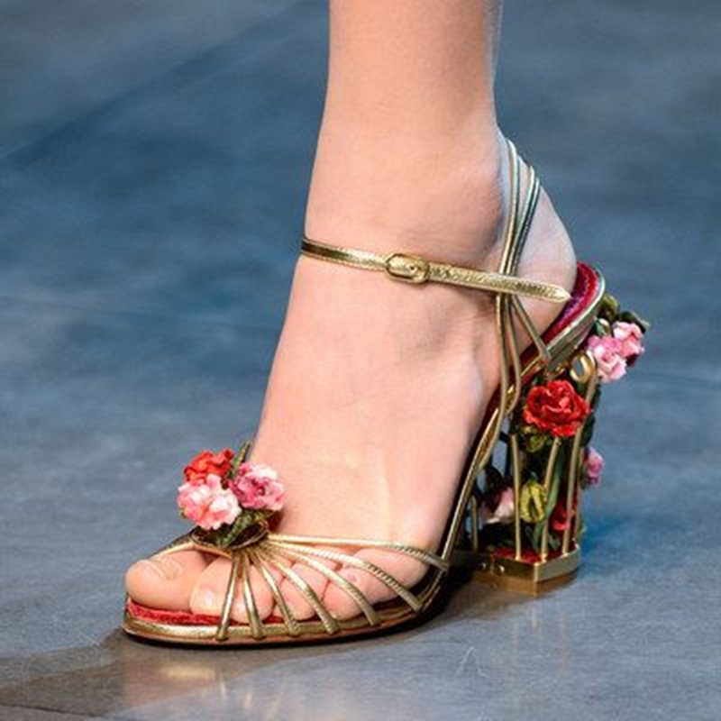 Metallic Heel Sandal - Sandalias de lujo con forma de