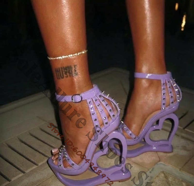Sandalias de cuña rosa fucsia  - Metallic Heel Sandal reseña y precio