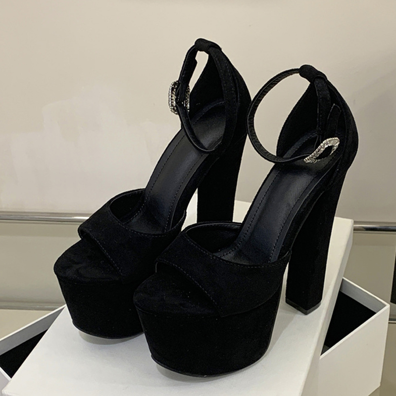 Zapatos de Tacón Alto Extremo  - Platform Sneakers Chunky reseña y precio