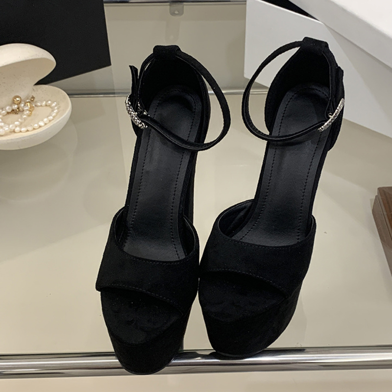 Zapatos de Tacón Alto Extremo  - Platform Sneakers Chunky reseña y precio