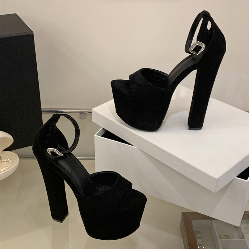 Zapatos de Tacón Alto Extremo  - Platform Sneakers Chunky reseña y precio