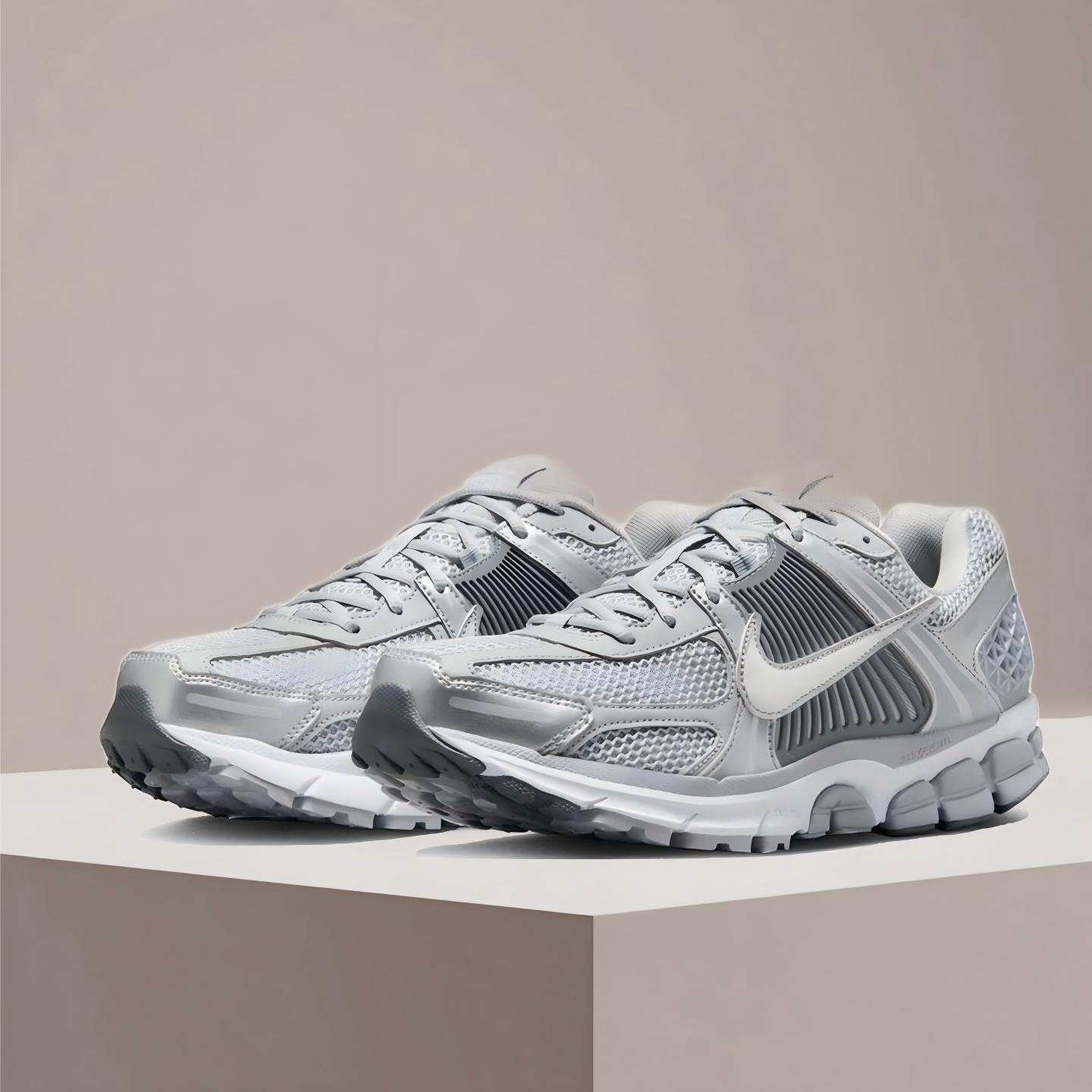 Zapatillas Nike Zoom Vomero 5  - Women Shoes Zoom reseña y precio